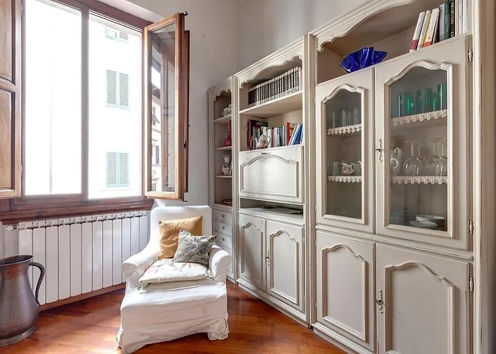 Gastone Apartment By Mamo Florence